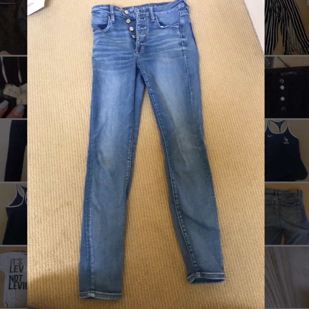 American Eagle High-Waisted Jeans